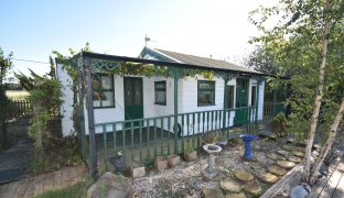 Repps with Bastwick - 2 Bedroom Detached bungalow