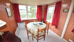 Repps with Bastwick - 2 Bedroom Detached bungalow