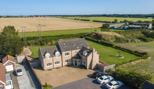 Martham - 7 Bedroom Detached house