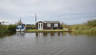 Potter Heigham - 2 Bedroom Detached bungalow