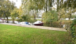 Beccles - 2 Bedroom End of terrace