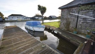 Potter Heigham - 3 Bedroom Detached bungalow