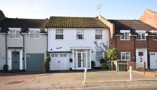 Horning - 4 Bedroom Town house