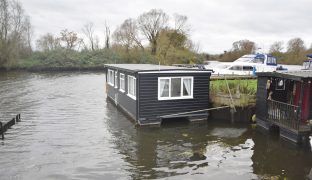 Brundall - 1 Bedroom Houseboat
