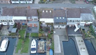 Horning - 4 Bedroom Town house