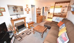 Winterton on Sea - 2 Bedroom Semi-detached bungalow