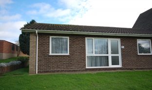 Winterton on Sea - 2 Bedroom Semi-detached bungalow