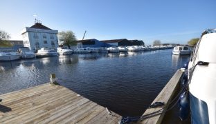 Potter Heigham - Mooring plot