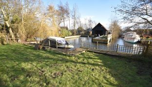 Horning - Plot with Summer House