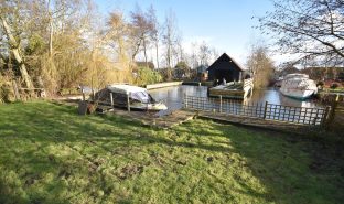 Horning - Plot with Summer House