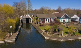 Horning - 2 Bedroom Detached bungalow