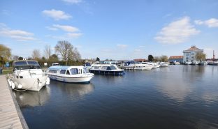 Potter Heigham - Mooring plot