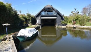 Hoveton - 3 Bedroom Detached house