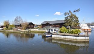 Brundall - Commercial premises and holiday lets