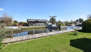 Brundall - Commercial premises and holiday lets