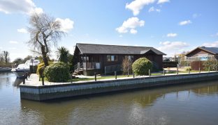 Brundall - Commercial premises and holiday lets
