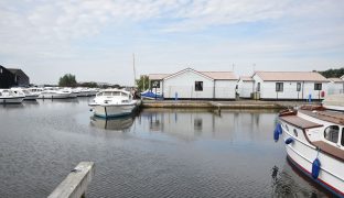 Potter Heigham - Mooring plot