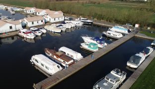 Potter Heigham - Mooring Plot