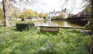 Beccles - 6 Bedroom Detached house