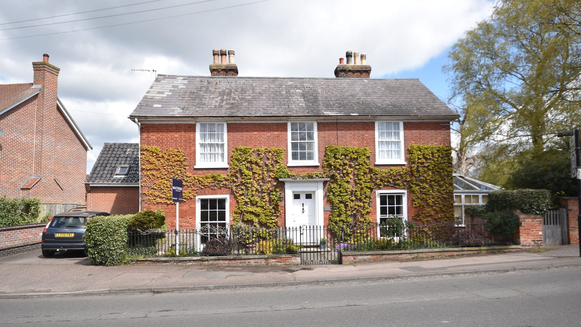 6 bedroom detached house, Gillingham, Beccles Waterside Estate Agents