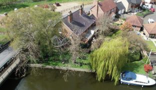 Beccles - 6 Bedroom Detached house