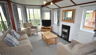 Burgh St Peter - 2 Bedroom Holiday Lodge