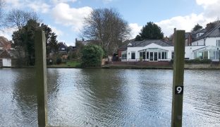 Beccles - Mooring plot