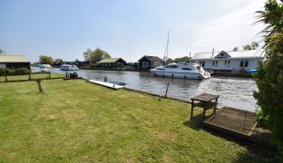 Potter Heigham - 3 Bedroom Detached bungalow