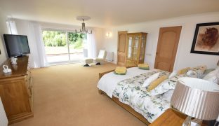 Filby - 6 Bedroom Detached bungalow