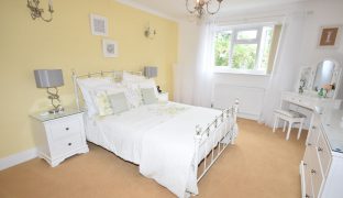 Filby - 6 Bedroom Detached bungalow