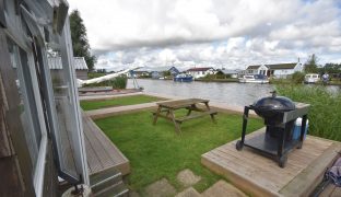 Potter Heigham - 2 Bedroom Detached bungalow