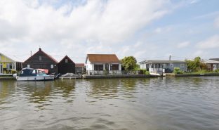 Potter Heigham - 3 Bedroom Detached bungalow