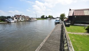 Potter Heigham - 3 Bedroom Detached bungalow