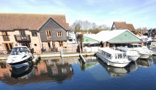 Wroxham - Mooring Plot