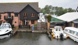 Wroxham - Mooring Plot