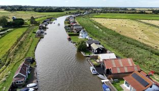 Potter Heigham - 1 Bedroom Boatshed