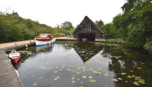 Horning - 4 Bedroom Detached house 