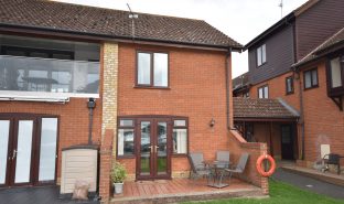 Horning - 2 Bedroom Town House