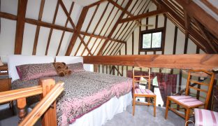 Beccles - 5 Bedroom Barn conversion