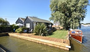 Potter Heigham - 2 Bedroom 2 bedroom detached bungalow