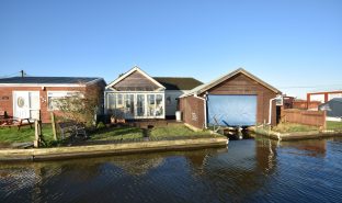 Potter Heigham - 3 Bedroom Detached bungalow