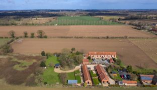 Dilham - 8 Bedroom Barn Conversion