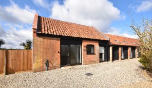 Dilham - 8 Bedroom Barn Conversion