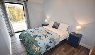 Dilham - 8 Bedroom Barn Conversion
