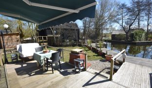 Horning - Plot with Summer House