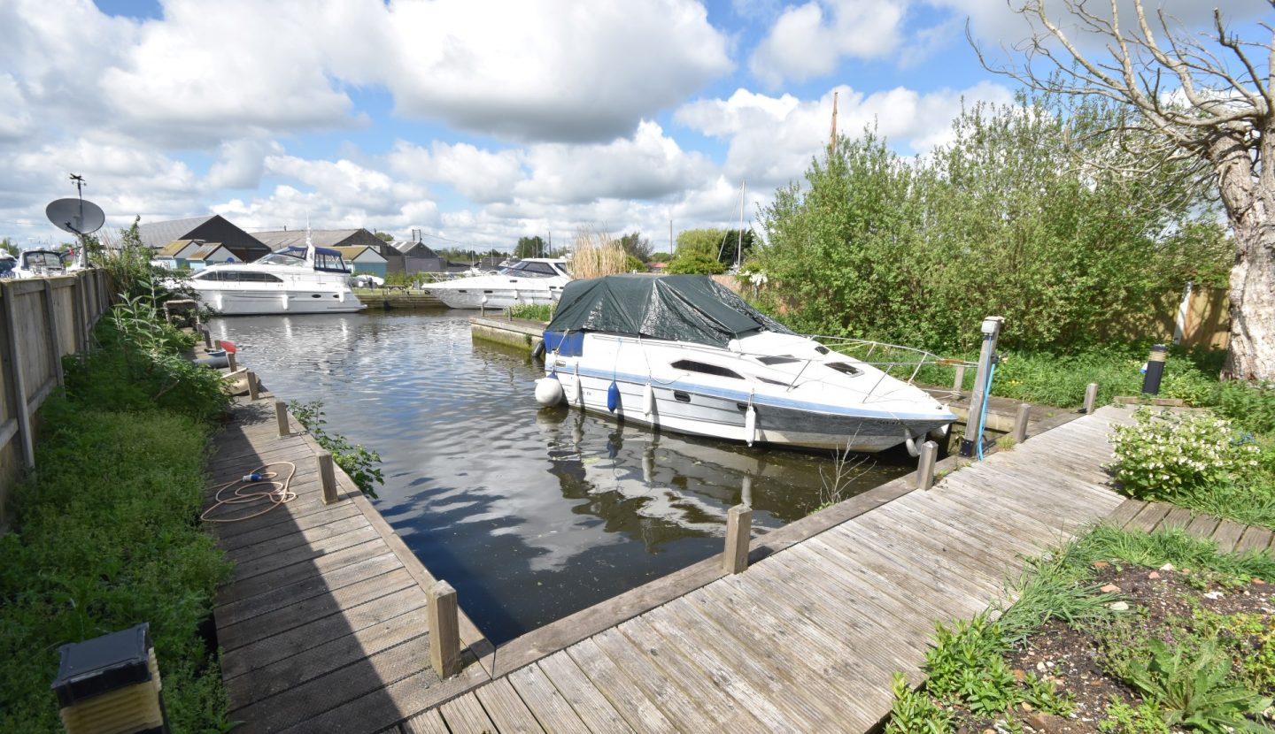 Mooring Plot, Brundall Waterside Estate Agents