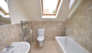 Hoveton - 4 Bedroom Detached house