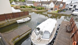 Hoveton - 4 Bedroom Detached house