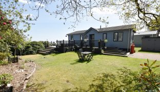 Corton - 2 Bedroom Lodge