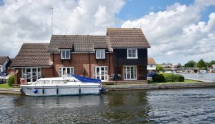 Wroxham - 2 Bedroom Town house